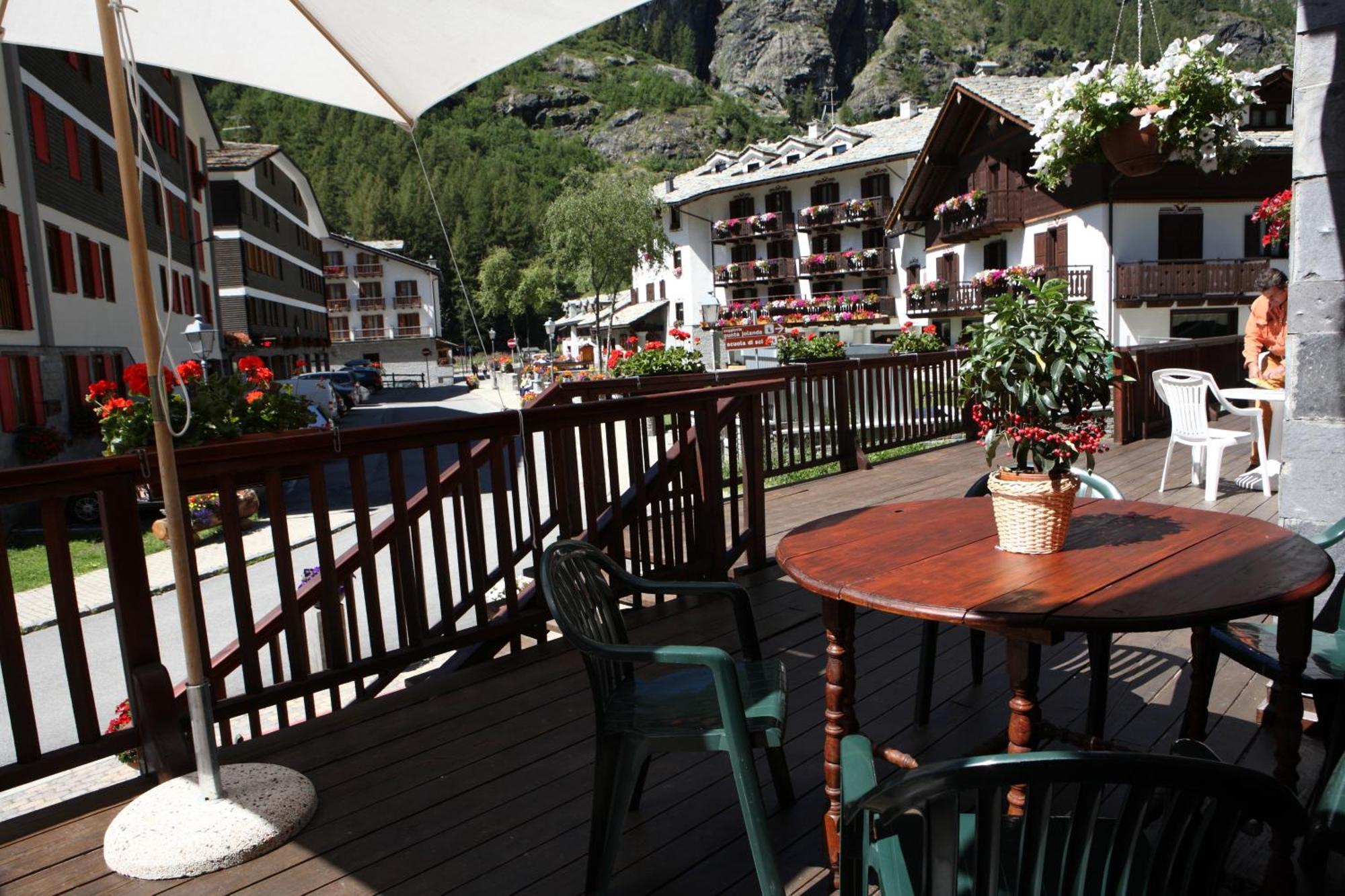 Hotel Valverde Gressoney-la-Trinité Buitenkant foto