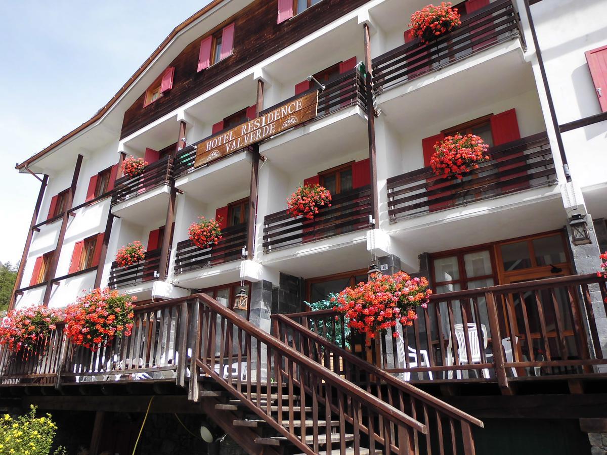Hotel Valverde Gressoney-la-Trinité Buitenkant foto